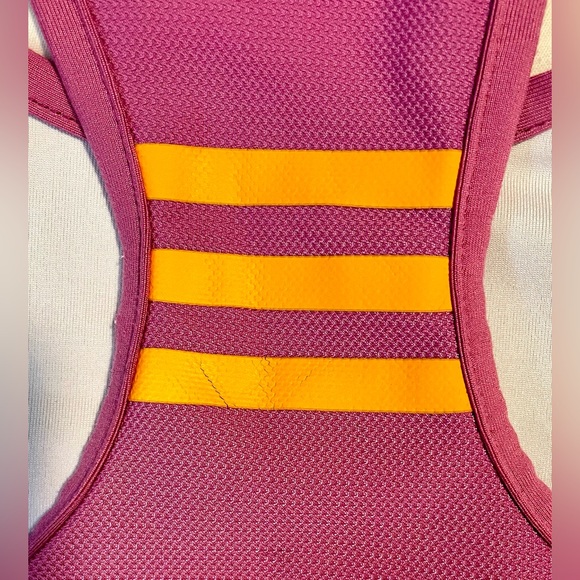 *EUC* Adidas Sports Bra - Size XL -Pink -Powerreact -Med Support - Climacool - Picture 10 of 10